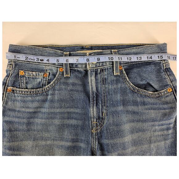 LEVI'S WOMEN'S LOW PRO JEANS REGULAR BREATHE OUT MEDIUM INDIGO SIZE W28 x L29 - Picture 9 of 12